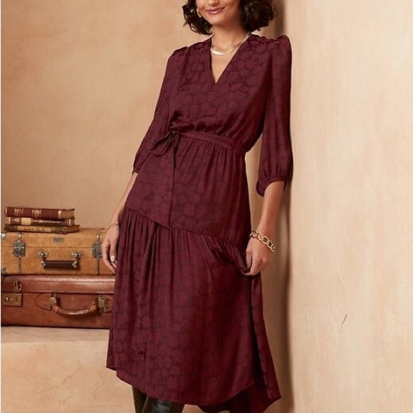 Banana Republic PETITE PUFF-SLEEVE SATIN JACQUARD MIDI DRESS  M Bordeaux Kiss - Picture 1 of 7